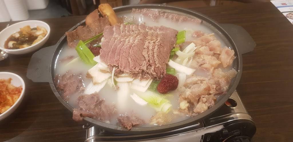 Doma Seolleongtang | restaurant | 11441 N Stemmons Fwy, Dallas, TX 75229, USA | 4693725204 OR +1 469-372-5204