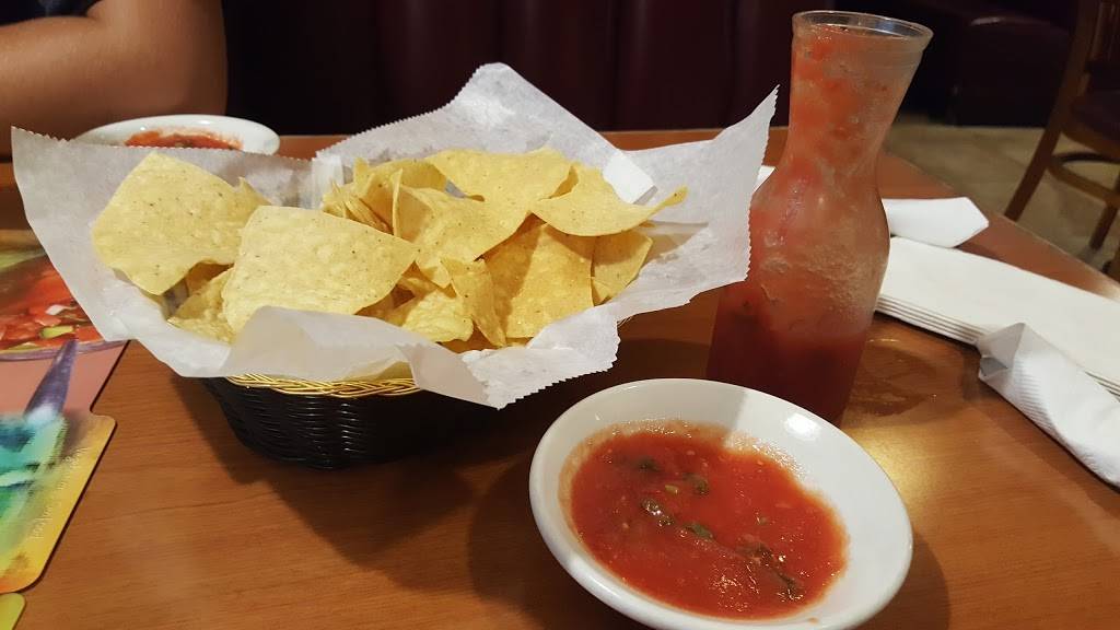 La Carreta Mexican Restaurant | restaurant | 340 Weems Ln, Winchester, VA 22601, USA | 5406625759 OR +1 540-662-5759