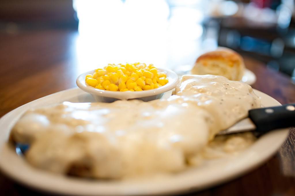 Charlies Restaurant | restaurant | 200 Manchester Ave, Newton, KS 67114, USA | 3162830790 OR +1 316-283-0790