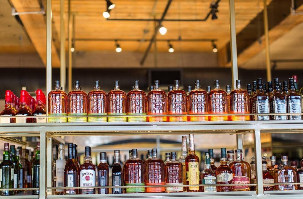 Iron Works | restaurant | 697 Jefferson Blvd, Warwick, RI 02886, USA | 4017395111 OR +1 401-739-5111