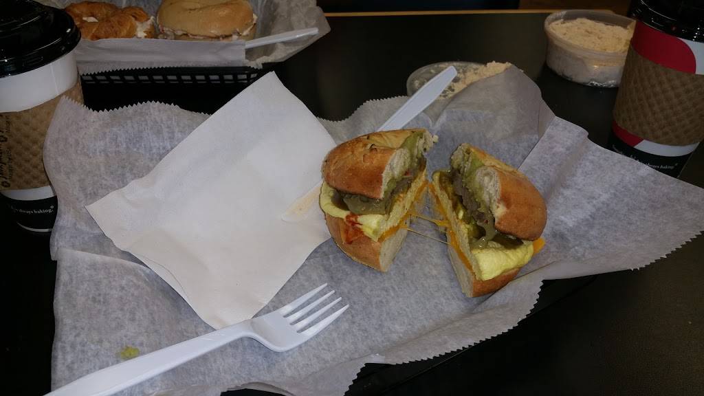 Big Apple Bagels | bakery | 23908 FL-54 #101, Lutz, FL 33559, USA | 8139483187 OR +1 813-948-3187