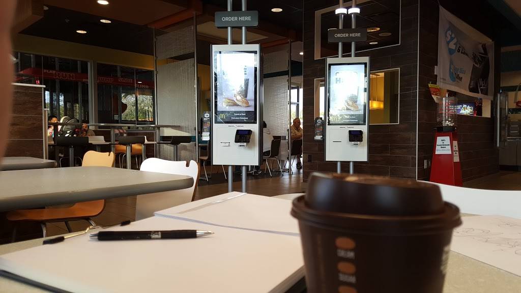 McDonalds | cafe | 13026 US-301, Dade City, FL 33525, USA | 3525670381 OR +1 352-567-0381