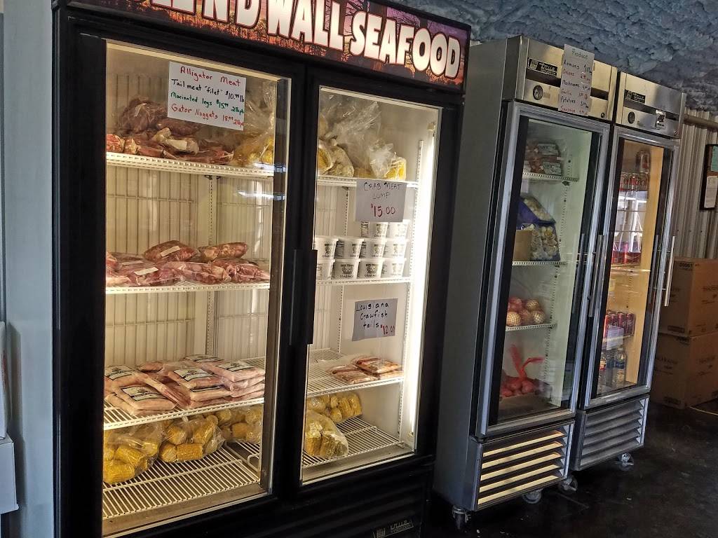 Hole N Da Wall Seafood | restaurant | 18651 LA-16, Port Vincent, LA 70726, USA | 2256986520 OR +1 225-698-6520