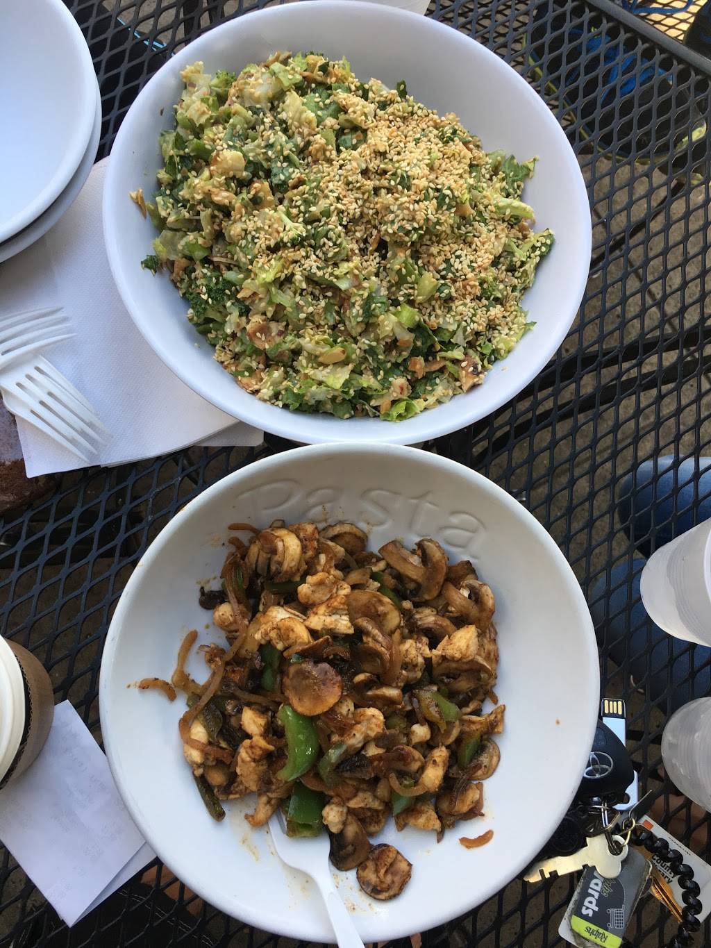 Victor Jrs | restaurant | 10113 Washington Blvd, Culver City, CA 90232, USA | 3105598900 OR +1 310-559-8900