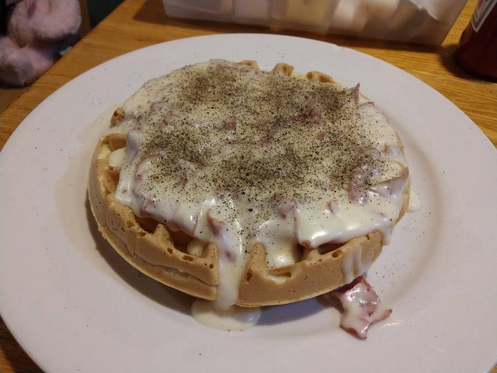 Towne & Country Cafe | restaurant | 4401 Concord Rd, Aston, PA 19014, USA | 6104599585 OR +1 610-459-9585