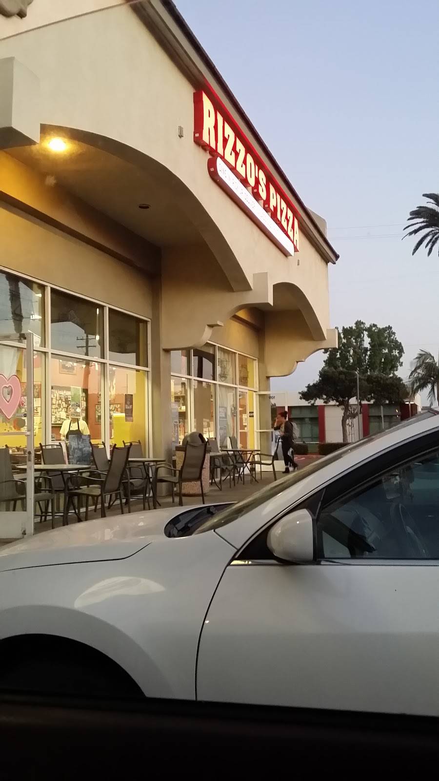 Rizzos Pizzeria | restaurant | 24100 Narbonne Ave, Lomita, CA 90717, USA | 3105309527 OR +1 310-530-9527