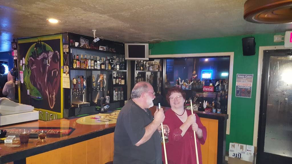 Bears Den Bar & Grill | restaurant | East,, 750 US-70, Crossville, TN 38555, USA | 9317871046 OR +1 931-787-1046