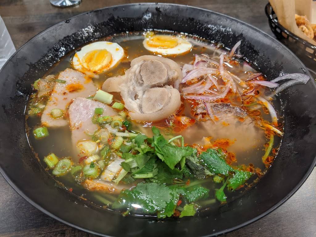 Viet-Yumz Pho and Boba Café | restaurant | 2233 W New Haven Ave, West Melbourne, FL 32904, USA | 3213721201 OR +1 321-372-1201