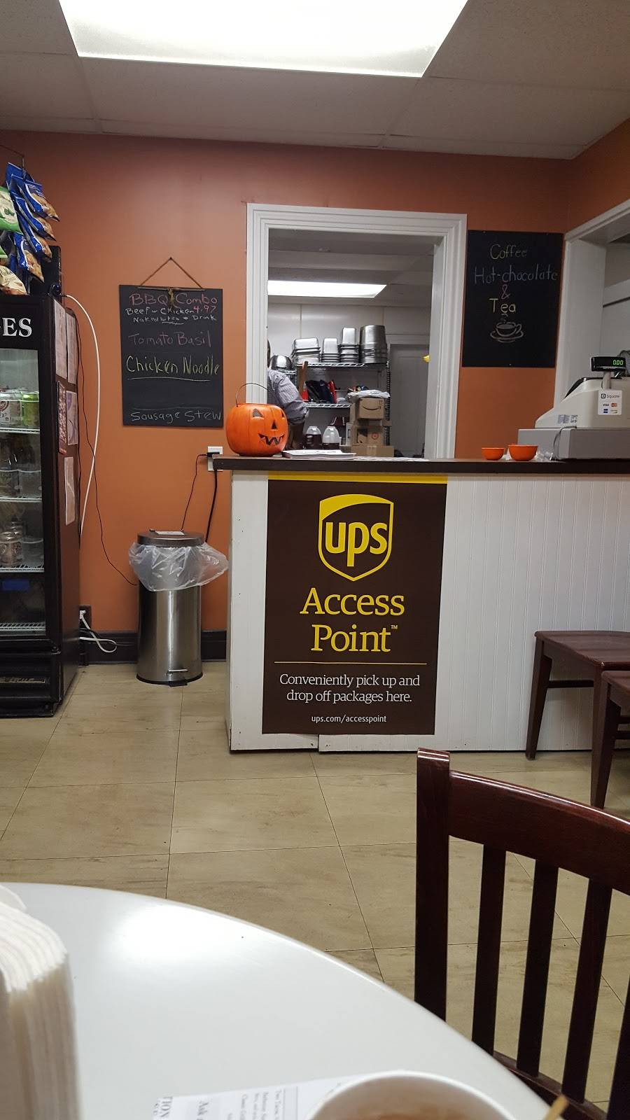 Station House Grille | restaurant | 157 Tuckerton Rd, Reading, PA 19605, USA | 4846712910 OR +1 484-671-2910