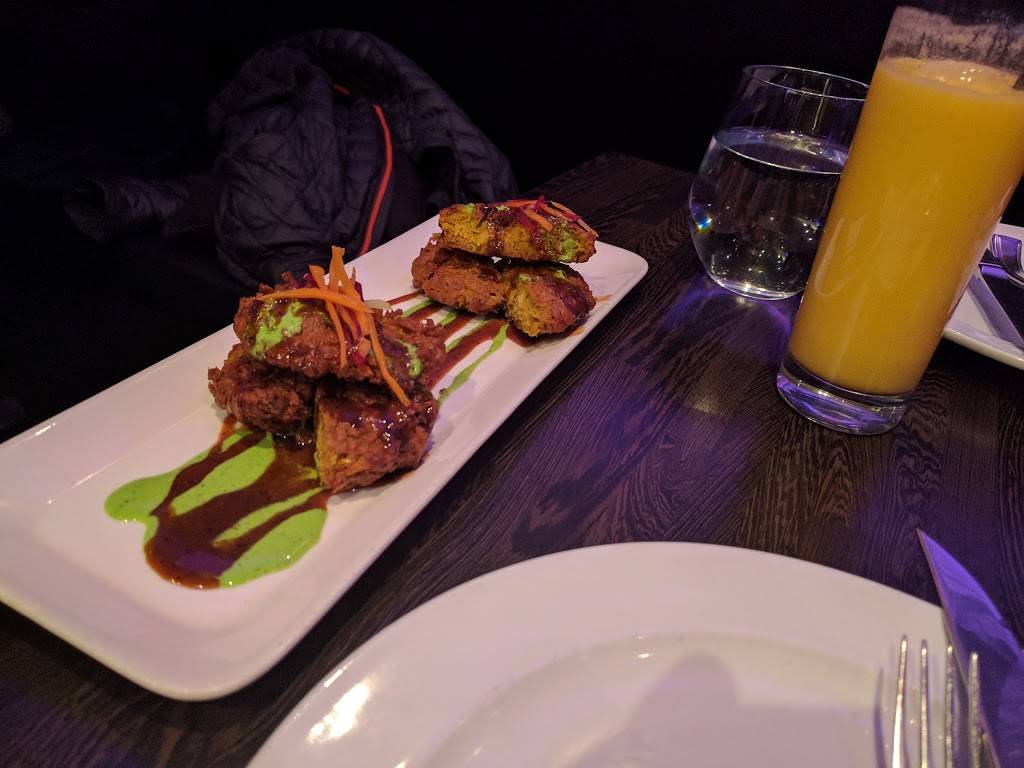 Marigold Indian Bistro | restaurant | 552 Mt Pleasant Rd, Toronto, ON M4S 2M6, Canada | 6477480220 OR +1 647-748-0220