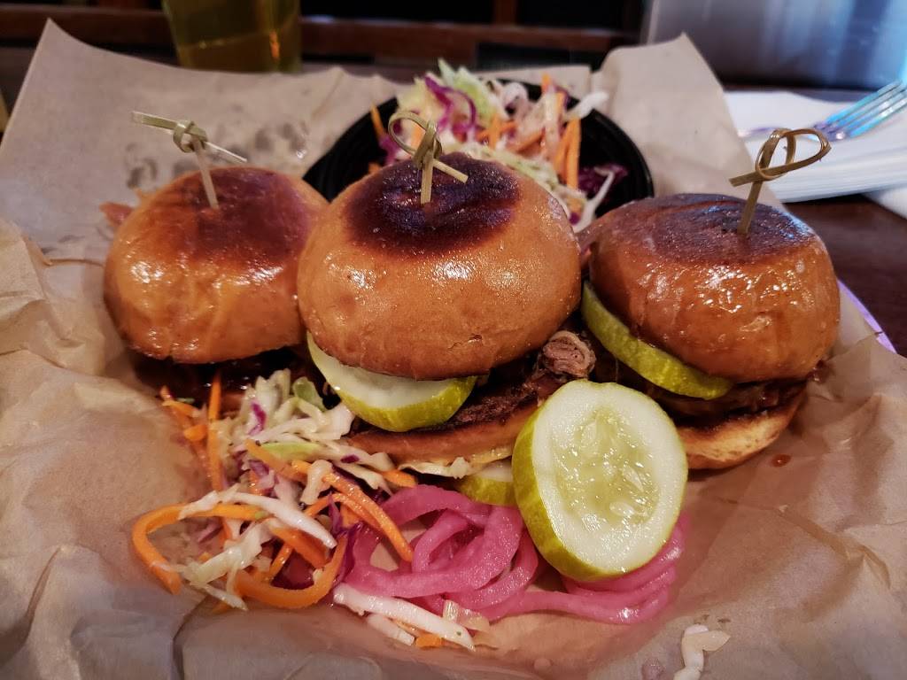 Blue Dog BBQ Company | restaurant | 1300 Bank St, Baltimore, MD 21231, USA | 6672051804 OR +1 667-205-1804