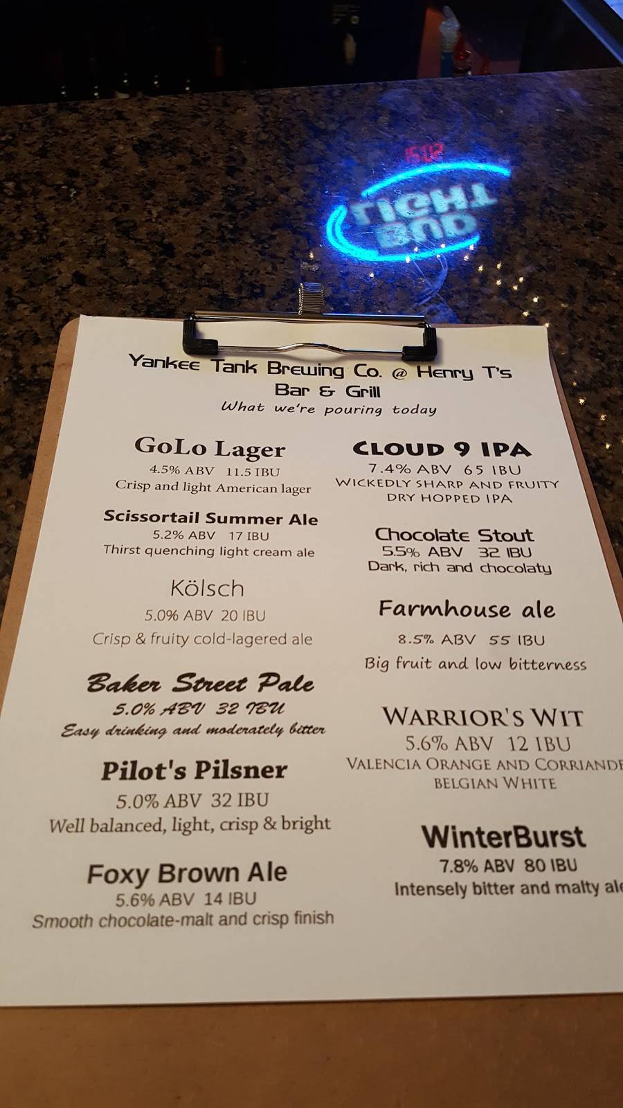 Henry Ts | restaurant | 3520 W 6th St, Lawrence, KS 66049, USA | 7857492999 OR +1 785-749-2999