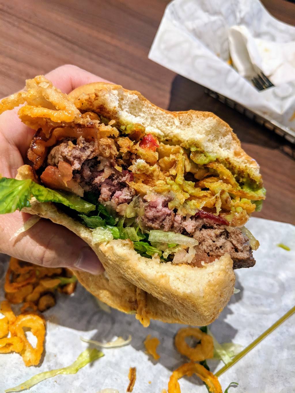 Burger 21 Davie | restaurant | 2451 S University Dr, Davie, FL 33324, USA | 9545304296 OR +1 954-530-4296