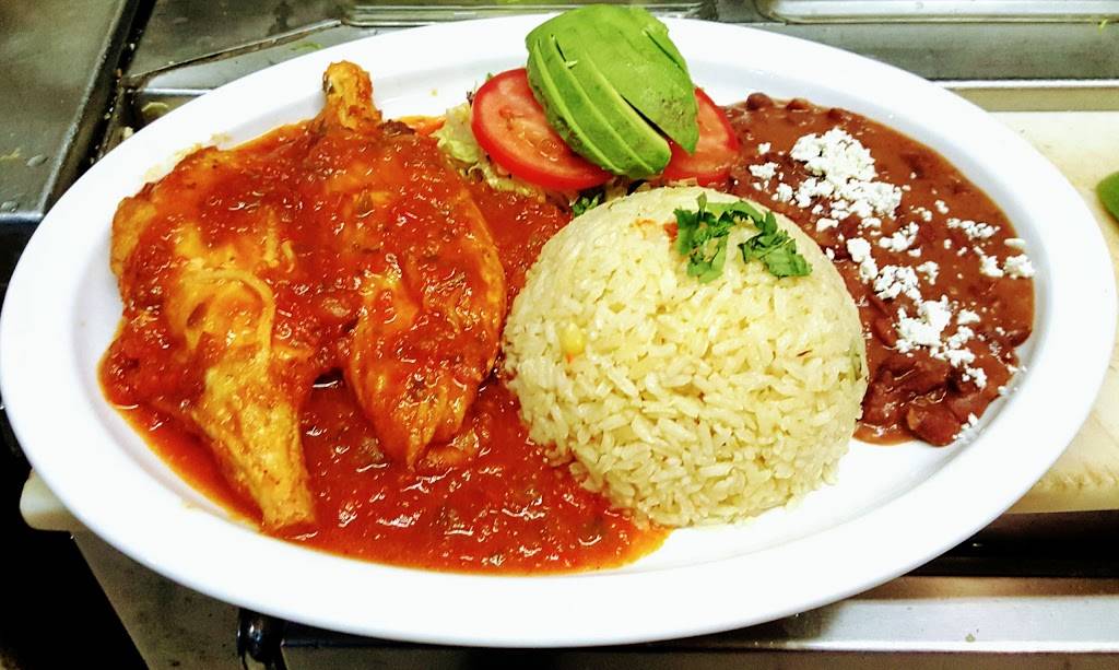 Pupuseria y Restaurant el Cuscatleco | restaurant | 29 Garrett Rd, Upper Darby, PA 19082, USA | 4844613156 OR +1 484-461-3156