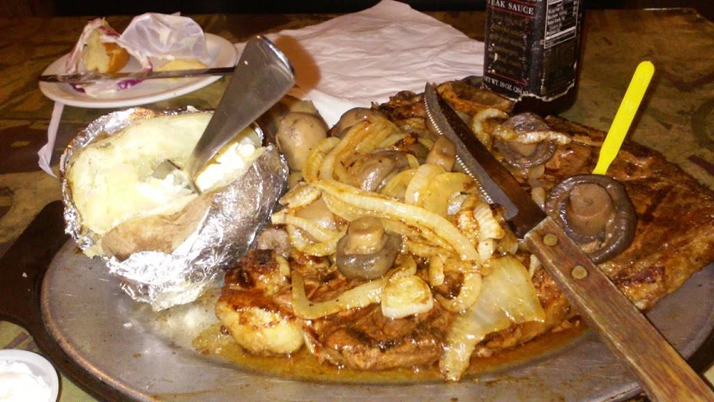 Fat Heads Family Restaurant | restaurant | 218 Washington St, Republic, OH 44867, USA | 4195854263 OR +1 419-585-4263