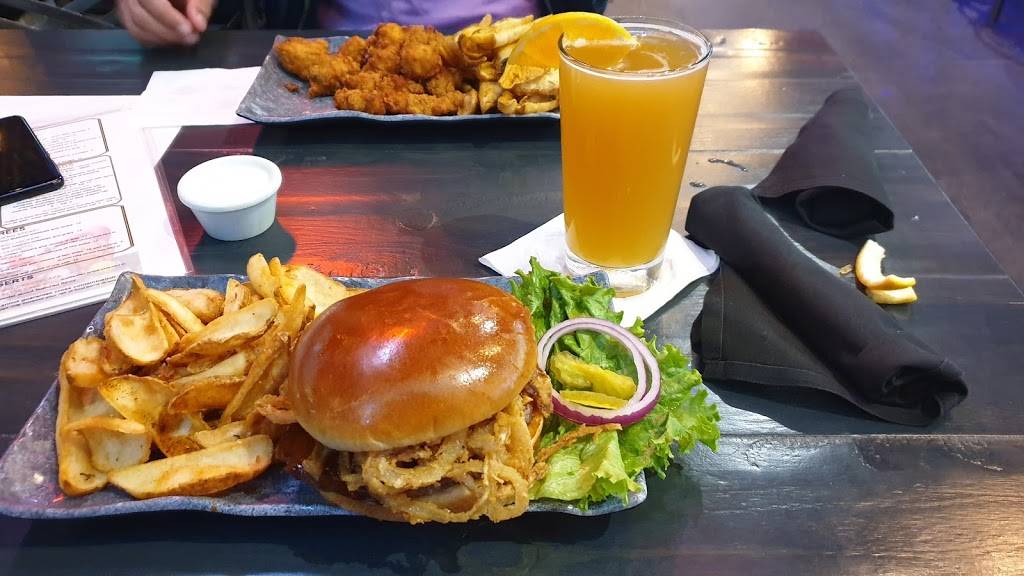 Tight Ends Sports Bar & Grill | restaurant | 524 S Seneca St, Wichita, KS 67213, USA | 3165002345 OR +1 316-500-2345