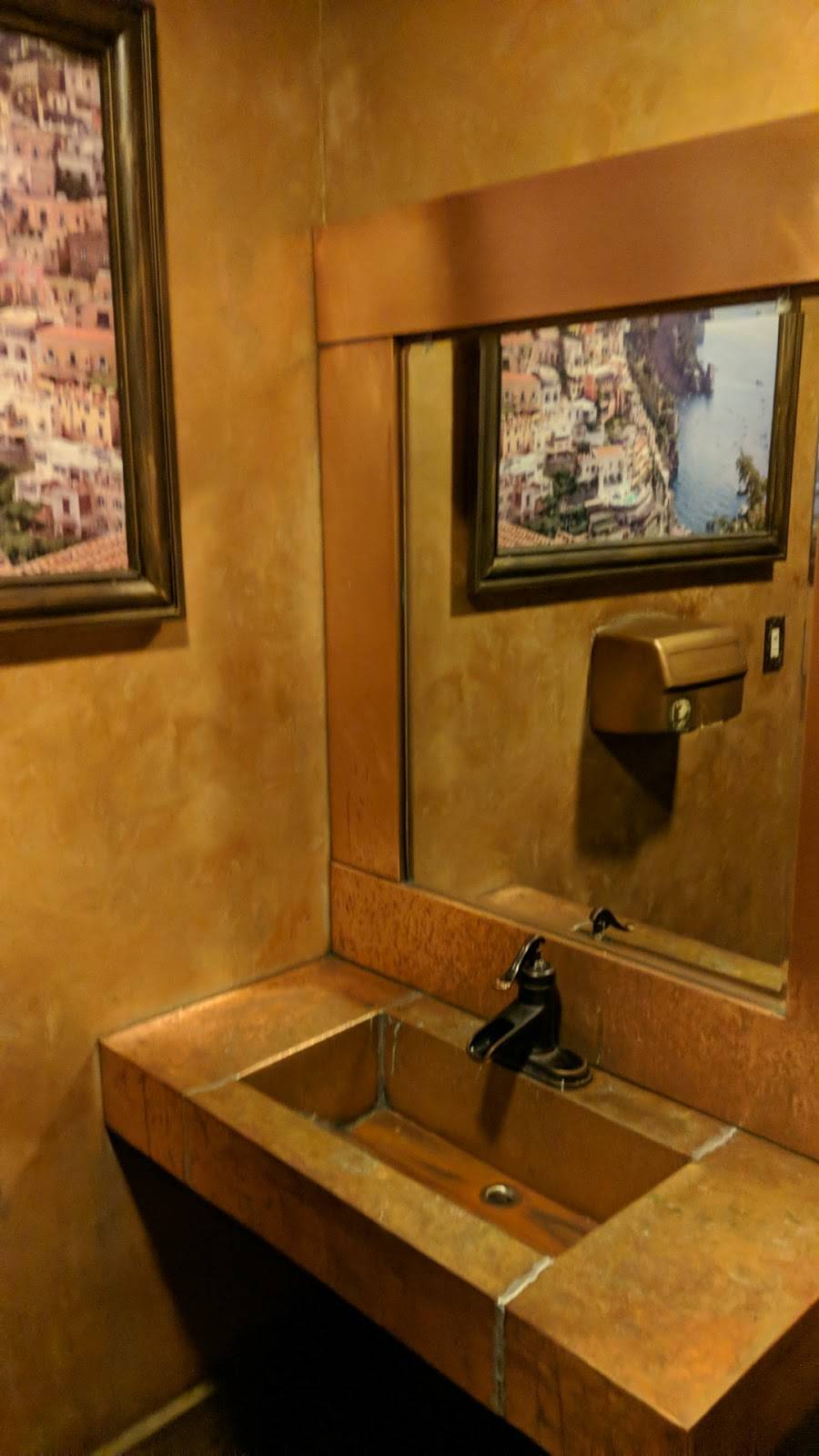 Villa Pizzeria Ristorante | restaurant | 411 Barnum Avenue Cutoff, Stratford, CT 06614, USA | 2033772033 OR +1 203-377-2033