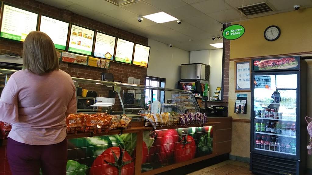 Subway | meal takeaway | 3333 N Yarbrough Dr Suite A 1, El Paso, TX 79925, USA | 9156338494 OR +1 915-633-8494