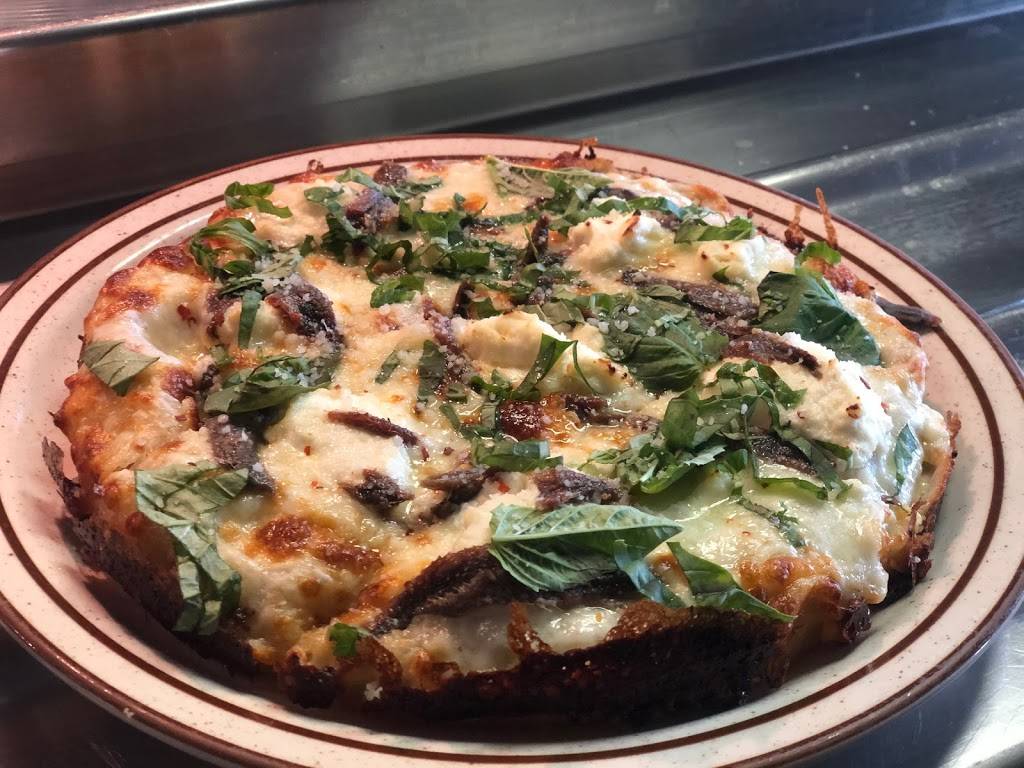 The Commodore | restaurant | 6815 Emlen St, Philadelphia, PA 19119, USA | 2158438051 OR +1 215-843-8051