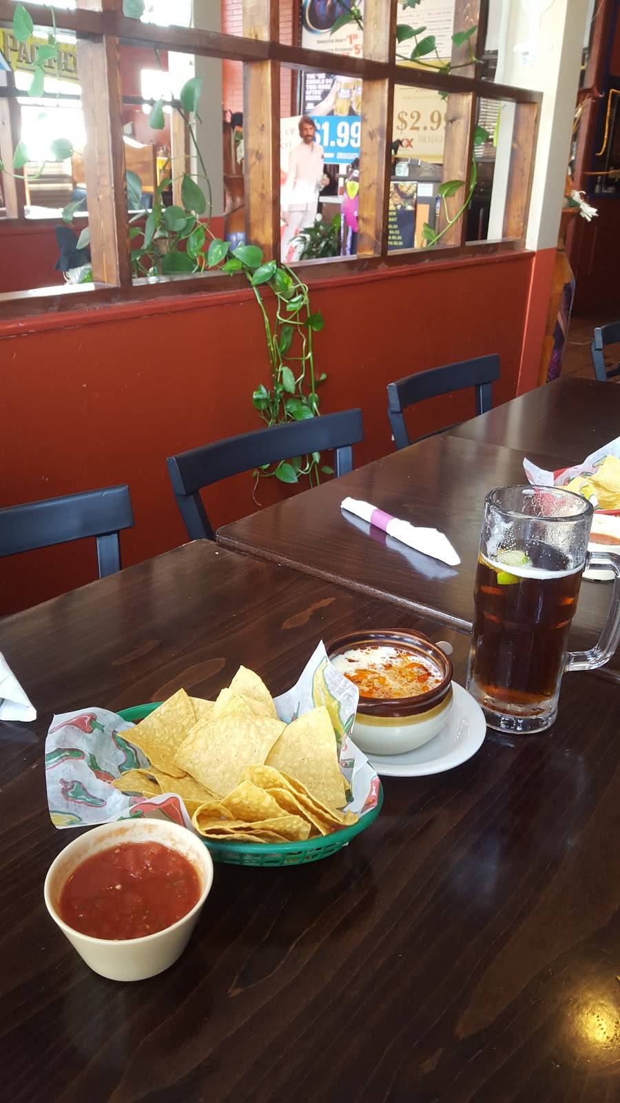 El Jaripeo | restaurant | 1202 W Main St, Charlottesville, VA 22903, USA | 4349729190 OR +1 434-972-9190