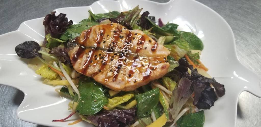 Makoto Sushi | restaurant | 525 Boulevard Saint-Martin O, Laval, QC H7M 1Y9, Canada | 4506683331 OR +1 450-668-3331