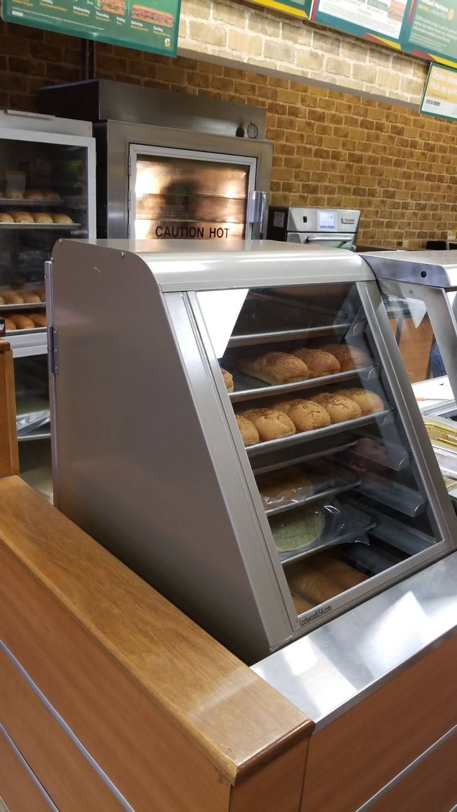 Subway | restaurant | 914 E State St, Athens, OH 45701, USA | 7405922299 OR +1 740-592-2299