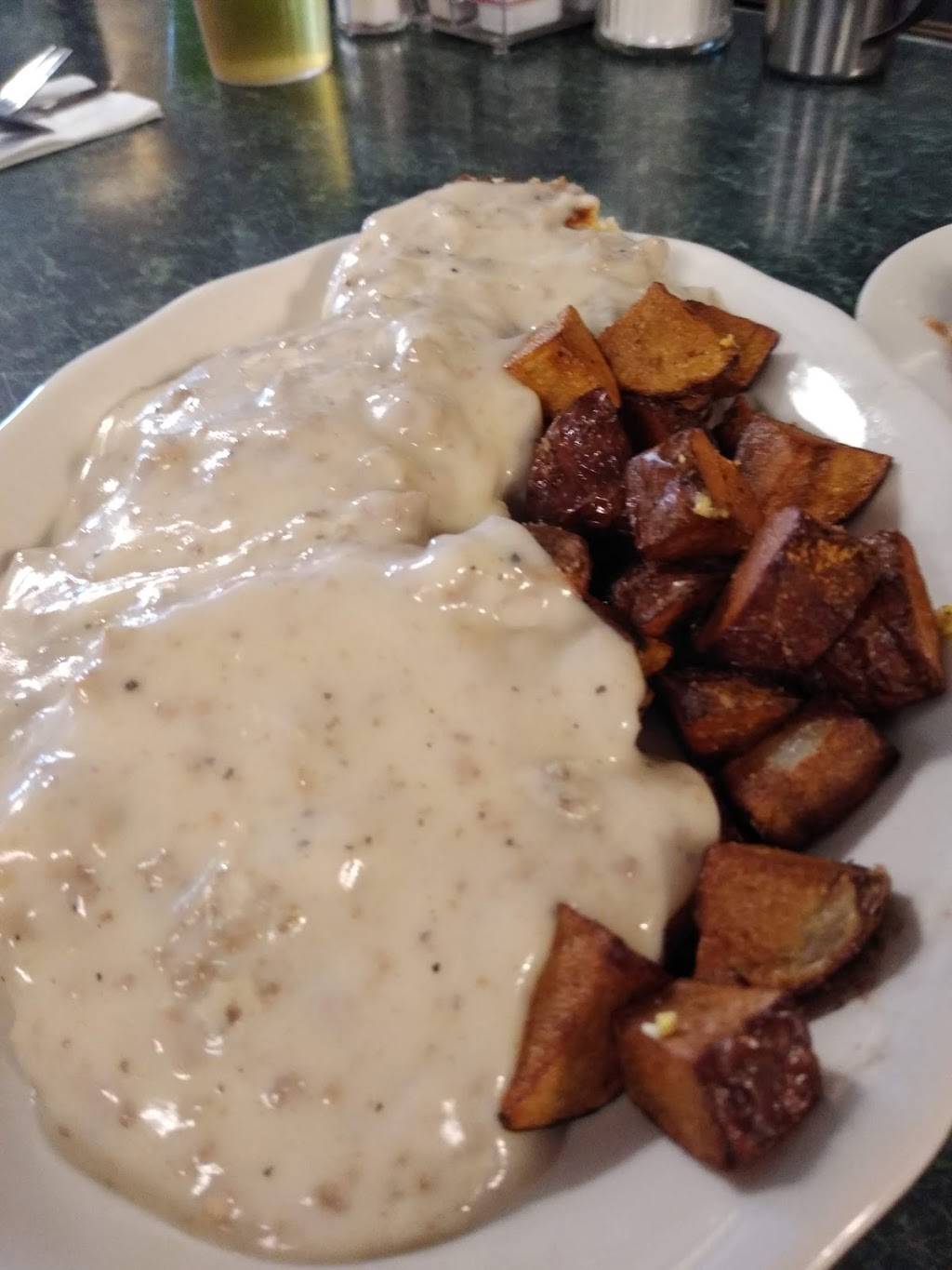 Hen House | restaurant | 95 West St, Gardner, MA 01440, USA | 9786326322 OR +1 978-632-6322