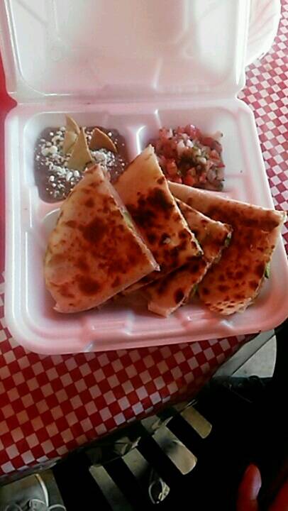 El Buen Sazon De Silvia Y Licha | restaurant | 22895, Manuel Ávila Camacho 338, Adolfo Ruiz Cortines, 22895 Ensenada, B.C., Mexico | 016461842007 OR +52 646 184 2007