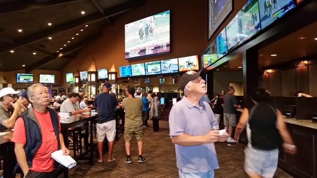 Finish Line Sports Grill | restaurant | 2201 N White Ave, Pomona, CA 91768, USA | 9098654154 OR +1 909-865-4154