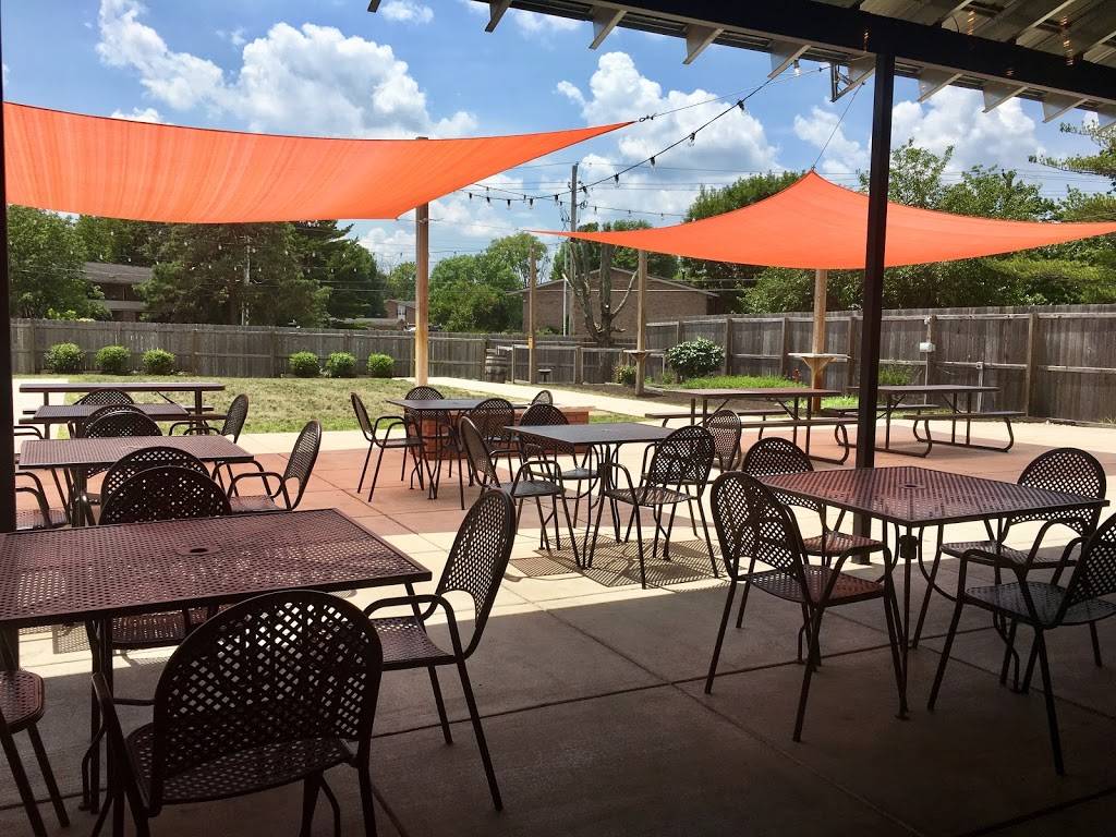 Blind Owl Brewery | restaurant | 5014 E 62nd St, Indianapolis, IN 46220, USA | 3179241000 OR +1 317-924-1000