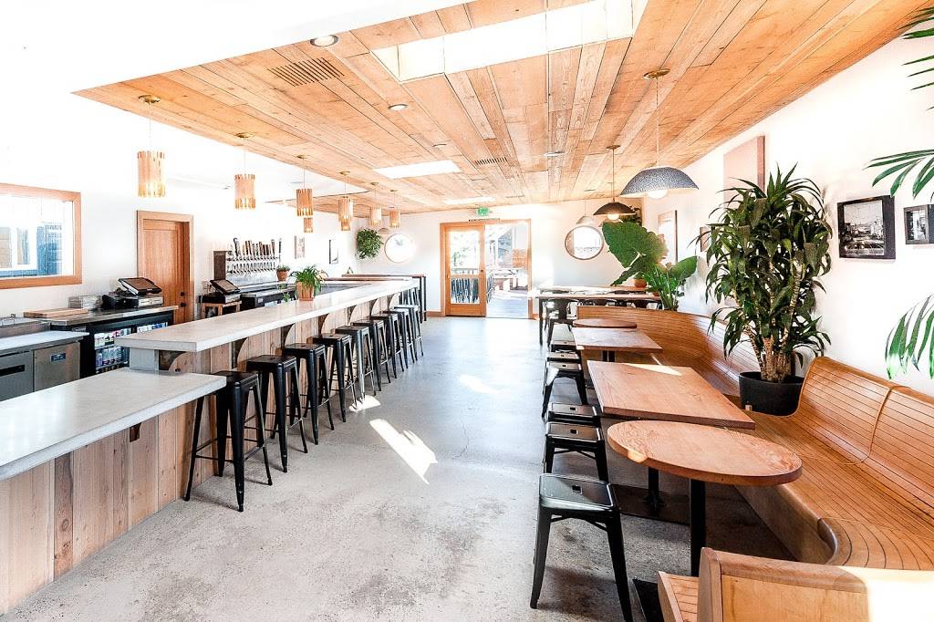 Hook Fish Co. at Proof Lab Beer Garden | restaurant | 254 Shoreline Hwy, Mill Valley, CA 94941, USA | 4155694984 OR +1 415-569-4984