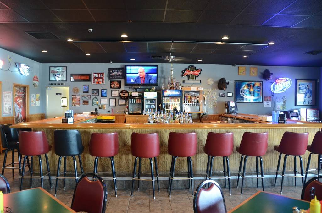 Wild Hogs Saloon & Eatery | night club | 350 Commercial Dr, Walford, IA 52351, USA | 3198464476 OR +1 319-846-4476