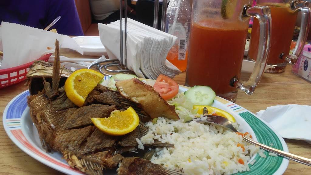 Isla Del Mar # 2 | restaurant | 1300 Glen Rock Ave, Waukegan, IL 60085, USA | 8475996001 OR +1 847-599-6001