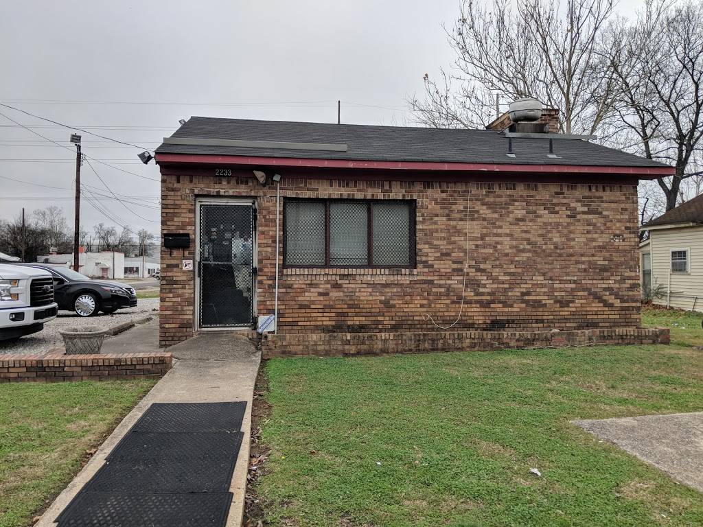 Fish & Wing | restaurant | 2233 10th Ave N, Bessemer, AL 35020, USA | 2054288429 OR +1 205-428-8429