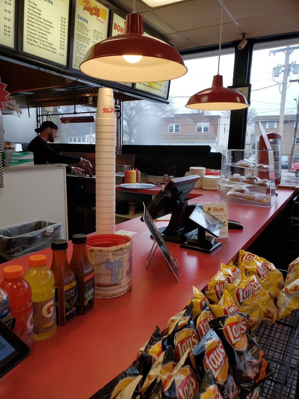 Zacs Hamburgers | restaurant | 1301 E MacDade Boulevard, Folsom, PA 19033, USA | 6105326766 OR +1 610-532-6766