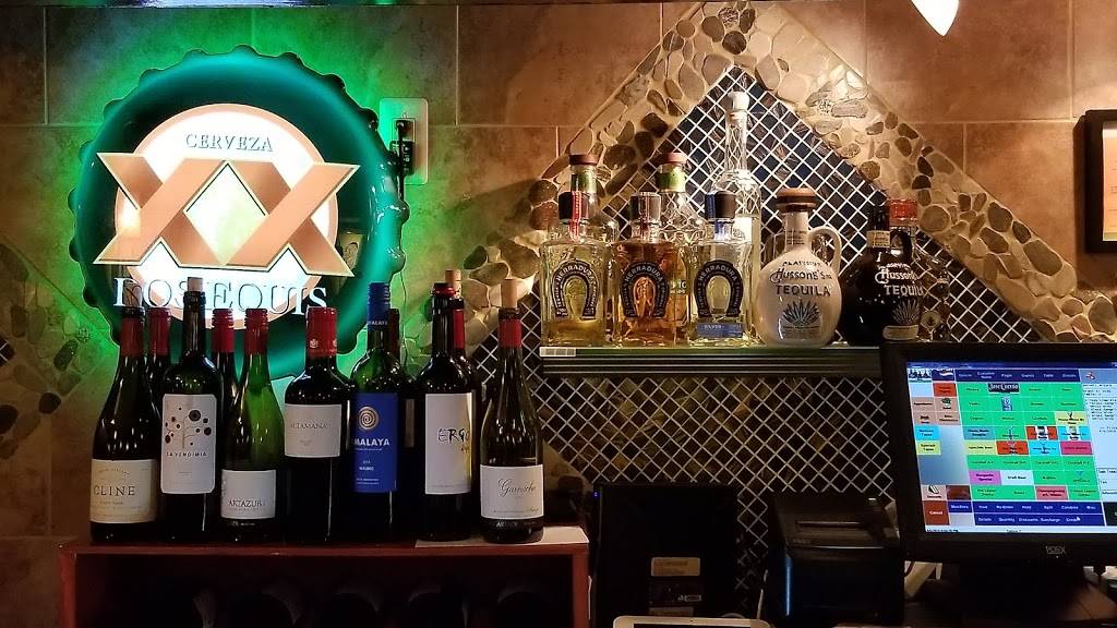 El Mariachi Tapas | restaurant | 271 Lark St, Albany, NY 12210, USA | 5184652568 OR +1 518-465-2568