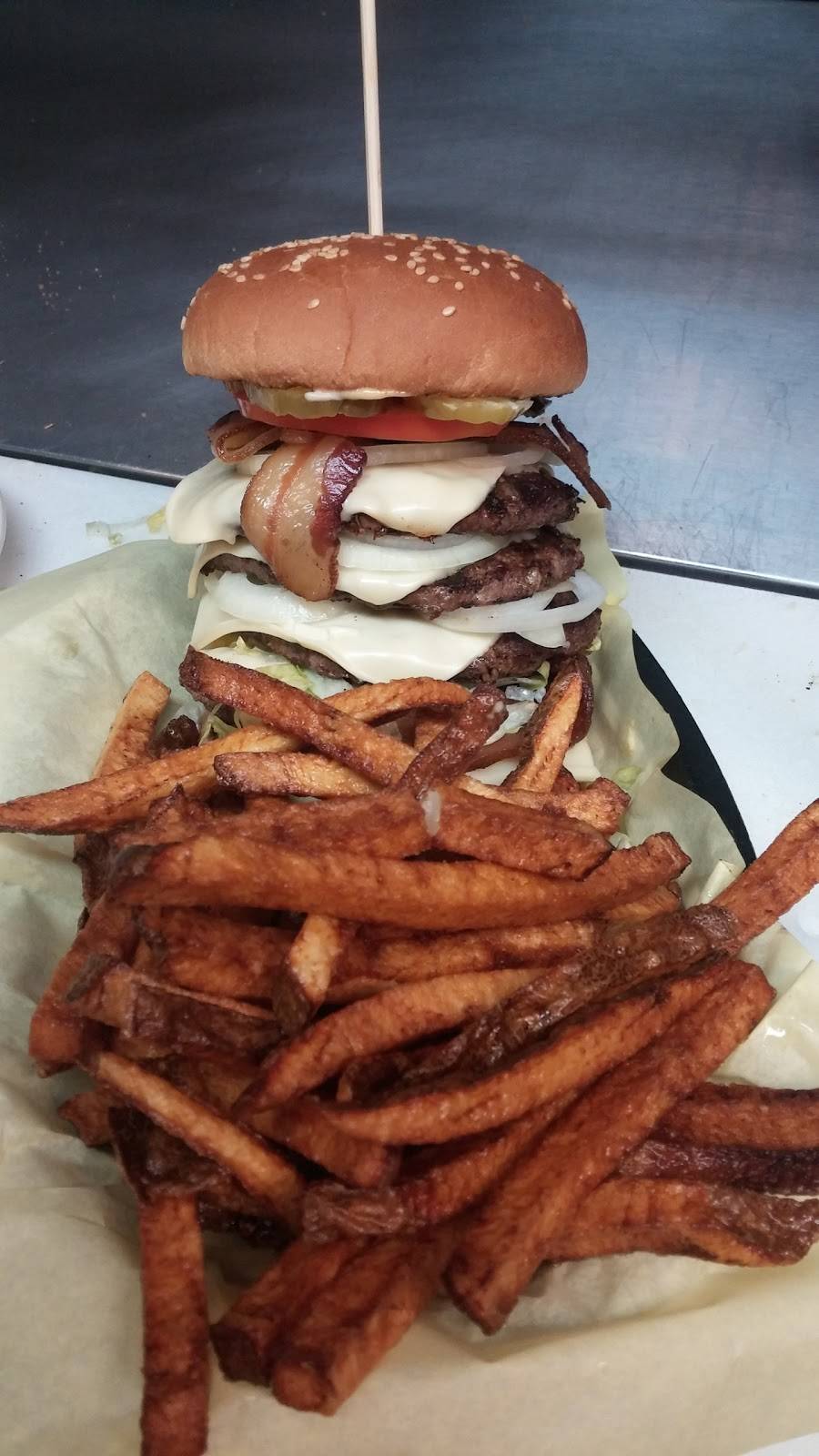 Welcome Inn Bar & Grill | restaurant | 520 23rd St, Hoquiam, WA 98550, USA | 3605335060 OR +1 360-533-5060