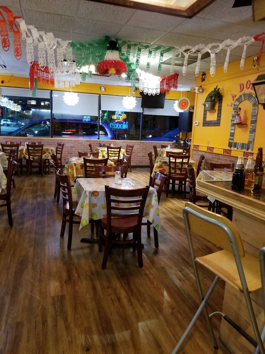 La Donita | restaurant | 598 Potter Rd, Des Plaines, IL 60016, USA | 8476350552 OR +1 847-635-0552