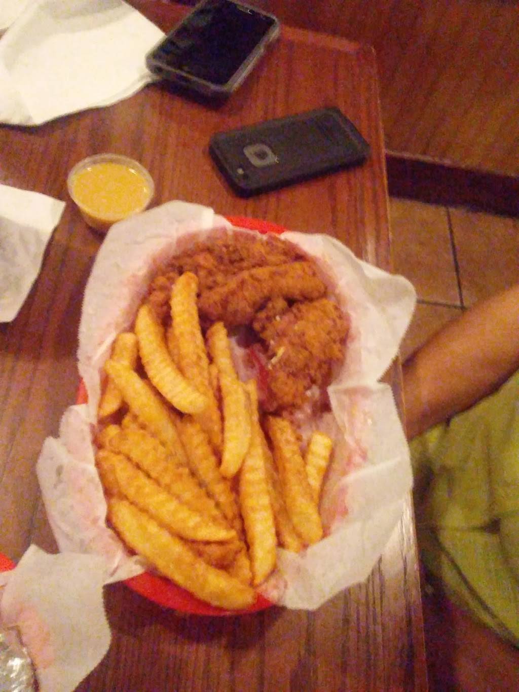 Brodys Bar & Grill | restaurant | 47 Ferry Dr, Beaufort, SC 29907, USA | 8435242500 OR +1 843-524-2500