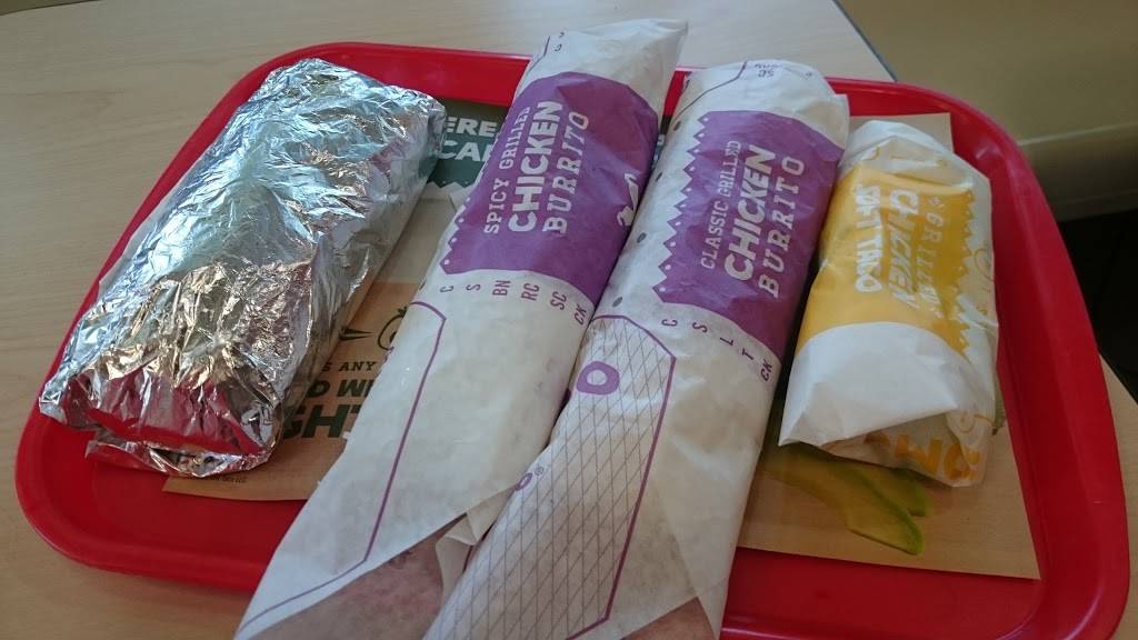 Del Taco | meal takeaway | 24909 Pico Canyon Rd, Stevenson Ranch, CA 91381, USA | 6612556098 OR +1 661-255-6098