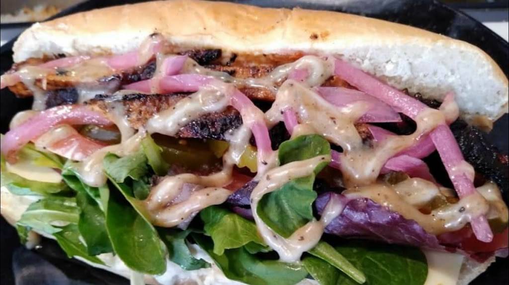 Richies Jerk&BBQ | restaurant | 35 Washington St, Sanford, ME 04073, USA | 2072066654 OR +1 207-206-6654