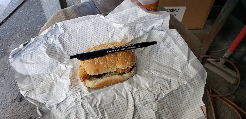 KFC | restaurant | 1601 E 7th St, Long Beach, CA 90813, USA | 5625992547 OR +1 562-599-2547