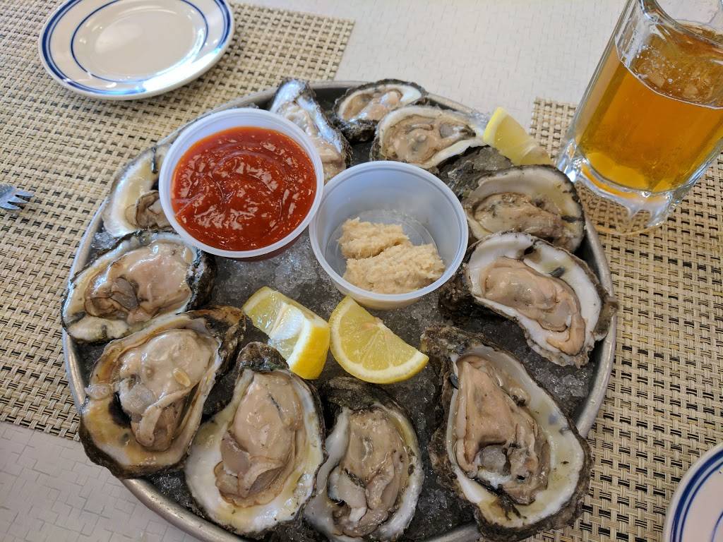 Legacy Kitchen Oyster Counter And Tap | restaurant | 817 Common St, New Orleans, LA 70112, USA | 5048271651 OR +1 504-827-1651