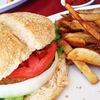 Green Earth Vegan Cuisine | restaurant | 804 Danforth Ave, Toronto, ON M4J 1L2, Canada | 4167789199 OR +1 416-778-9199