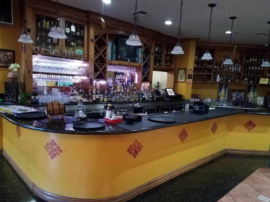 La Feria | restaurant | 10903 S Inglewood Ave, Lennox, CA 90304, USA | 3106737475 OR +1 310-673-7475