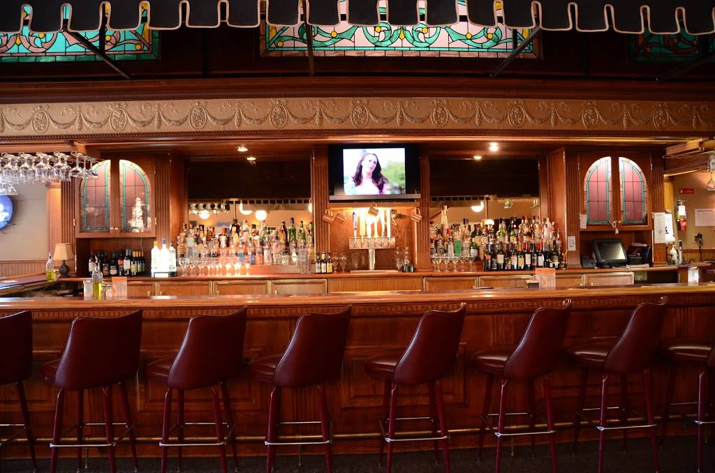 Bernardis II Restaurant | restaurant | 123 N Mill St, Pontiac, IL 61764, USA | 8158421198 OR +1 815-842-1198