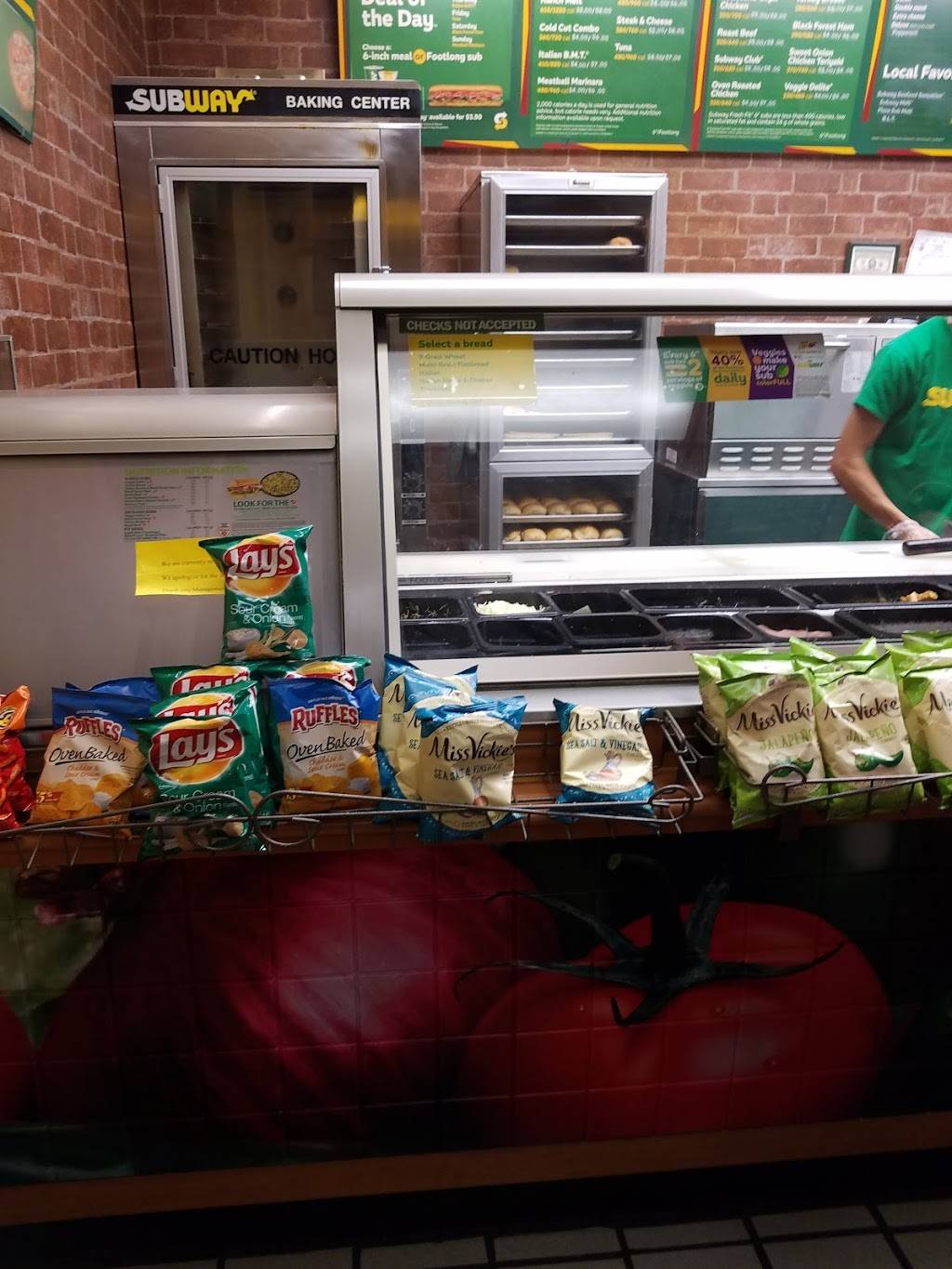 Subway | meal takeaway | 1102 N Main St, Cave City, AR 72521, USA | 8702835001 OR +1 870-283-5001