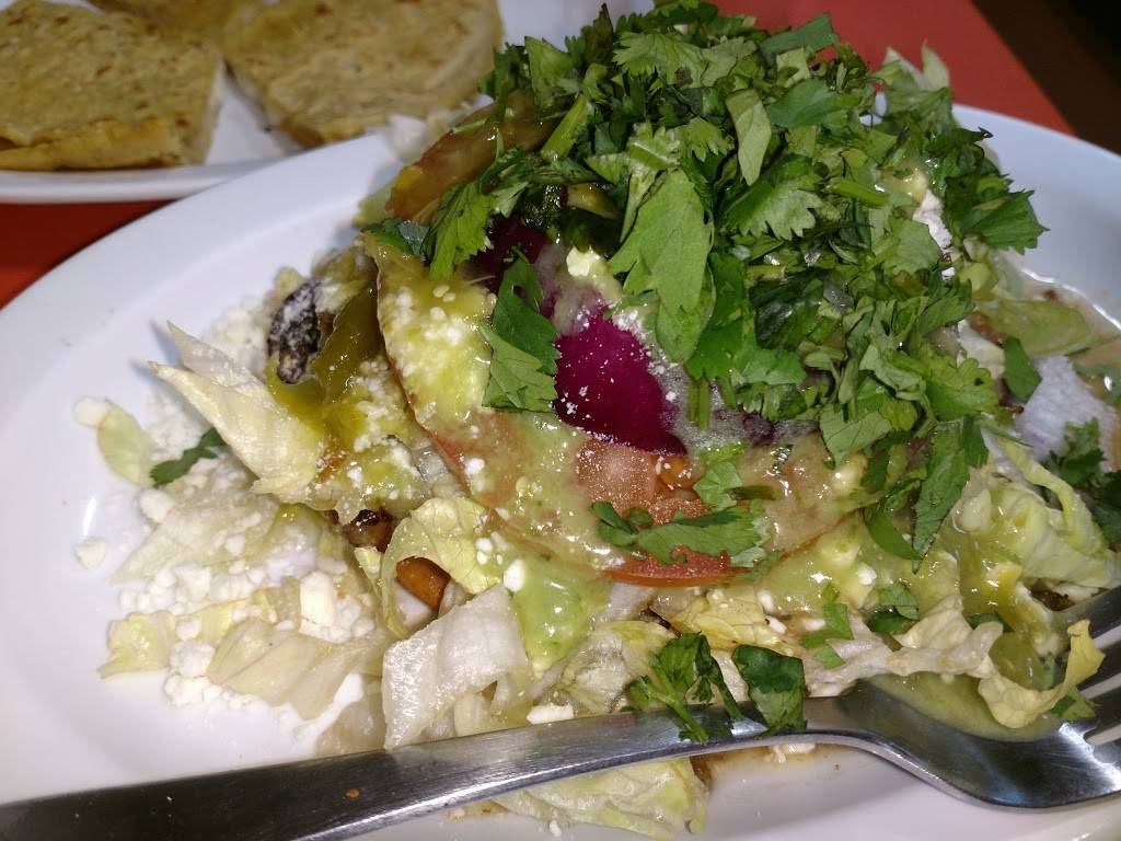 Velardes Fruits | restaurant | 2201 East Cesar E Chavez Avenue, Los Angeles, CA 90033, USA | 3232637276 OR +1 323-263-7276