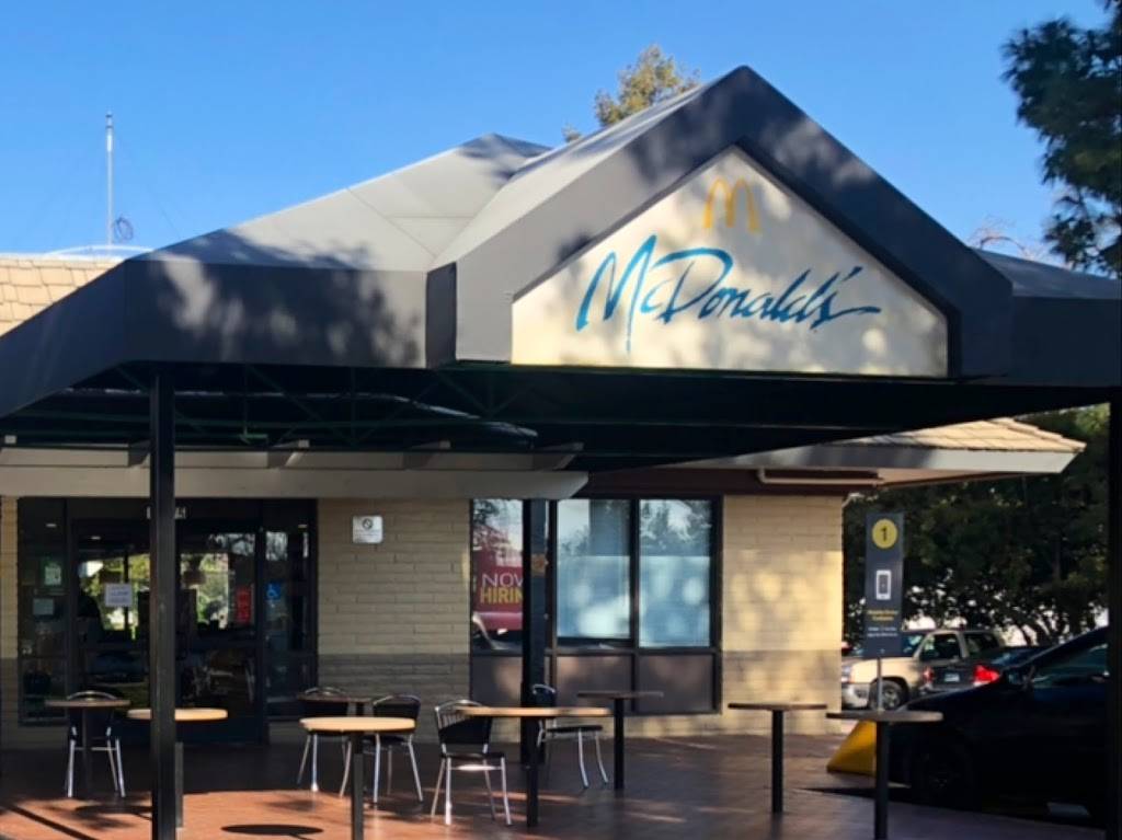 McDonalds | cafe | 15475 Los Gatos Blvd, Los Gatos, CA 95032, USA | 4083563095 OR +1 408-356-3095