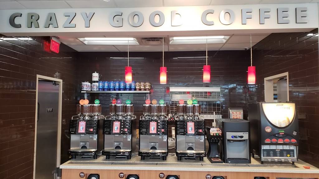 RaceTrac | bakery | 5985 W Irlo Bronson Memorial Hwy, Kissimmee, FL 34747, USA | 4073962271 OR +1 407-396-2271